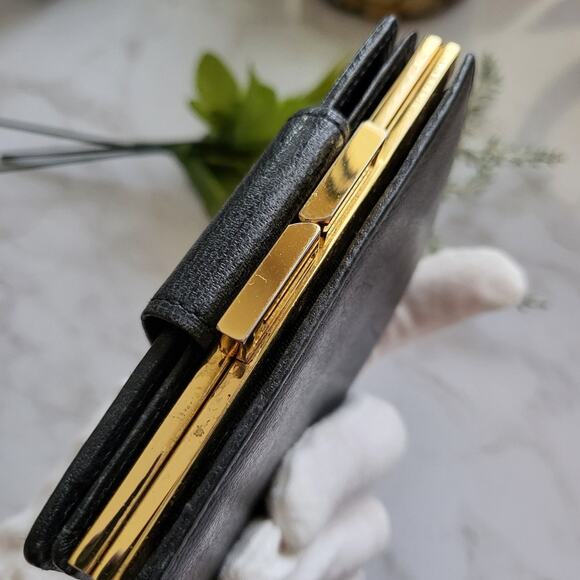 AUTHENTIC GIVENCHY COMPACT BLACK LEATHER BIFOLD WALLET 4G EMBLEM - Picture 10 of 16